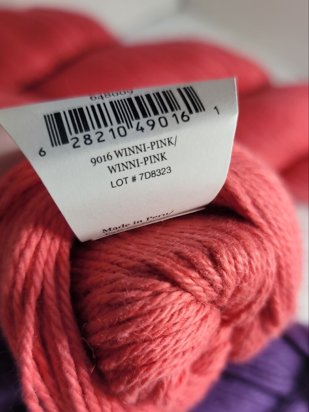SugarBush Cabot Yarn 4 Skeins 2 Coral, 2 Purple. NWT - Picture 7 of 8